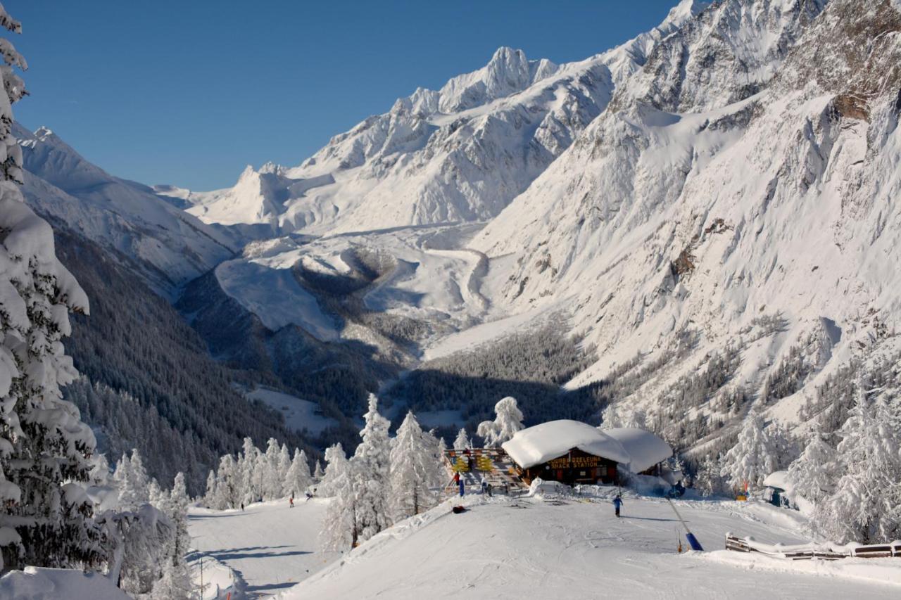 Le Massif Hotel & Lodge Courmayeur The Leading Hotels Of The World Exterior foto